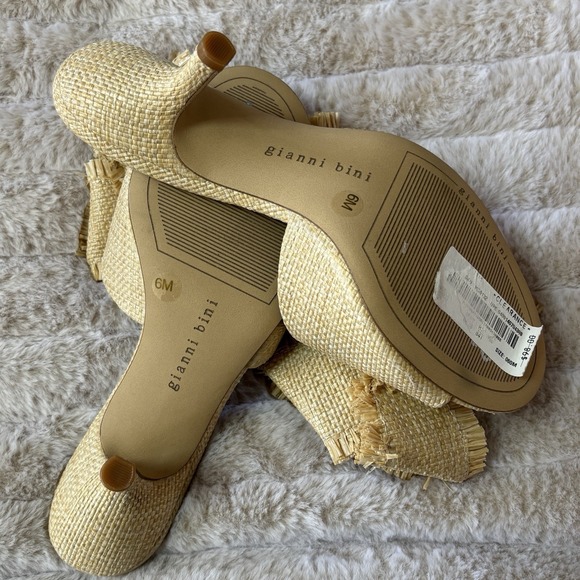 Gianni Bini Le Cadeau Raffia Bow Kitten Heel Mules 6M Natural Beige NEW - Picture 8 of 8